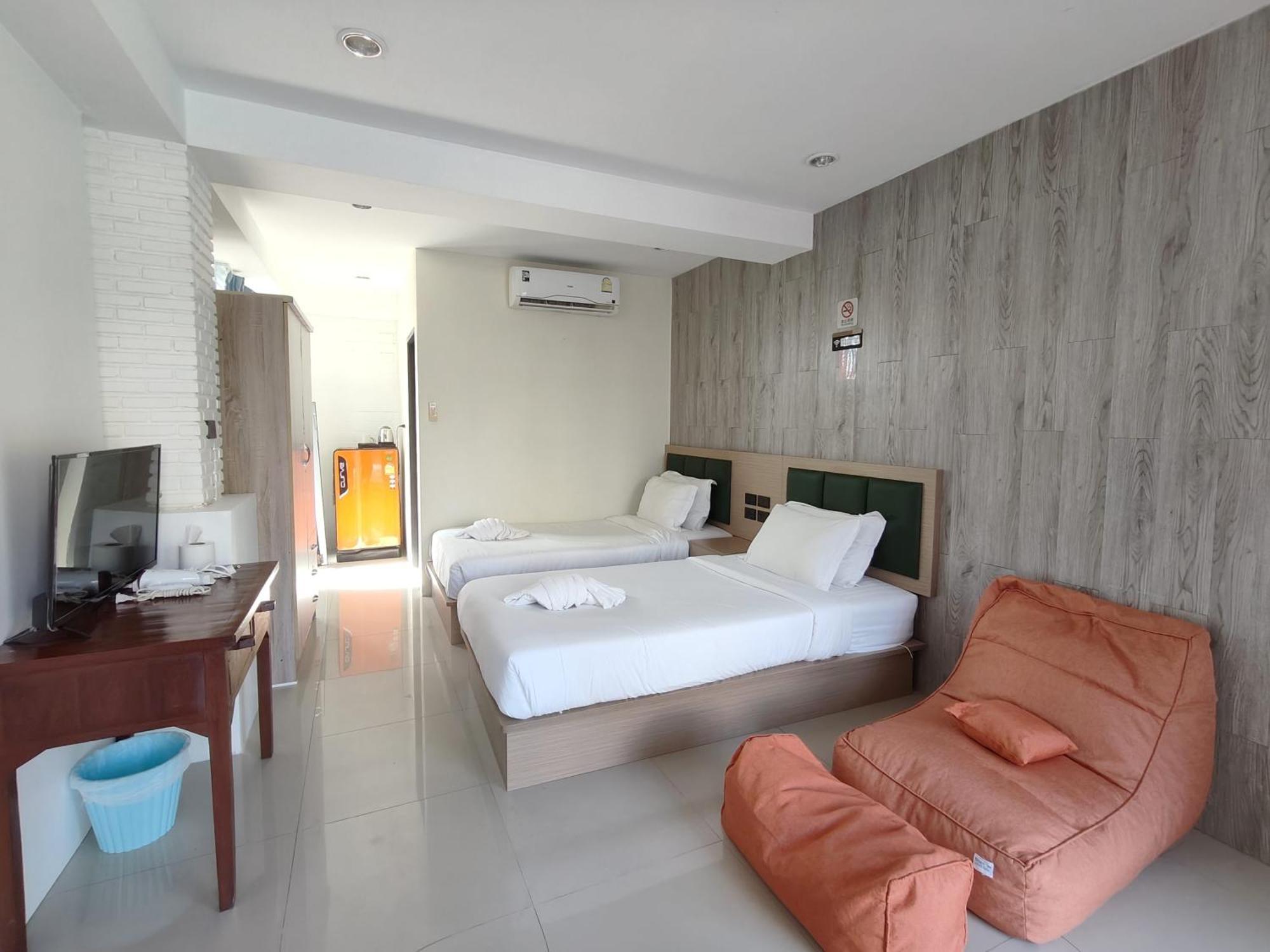 Baankasemsuk Resort 般咔 深宿 Patong Dış mekan fotoğraf