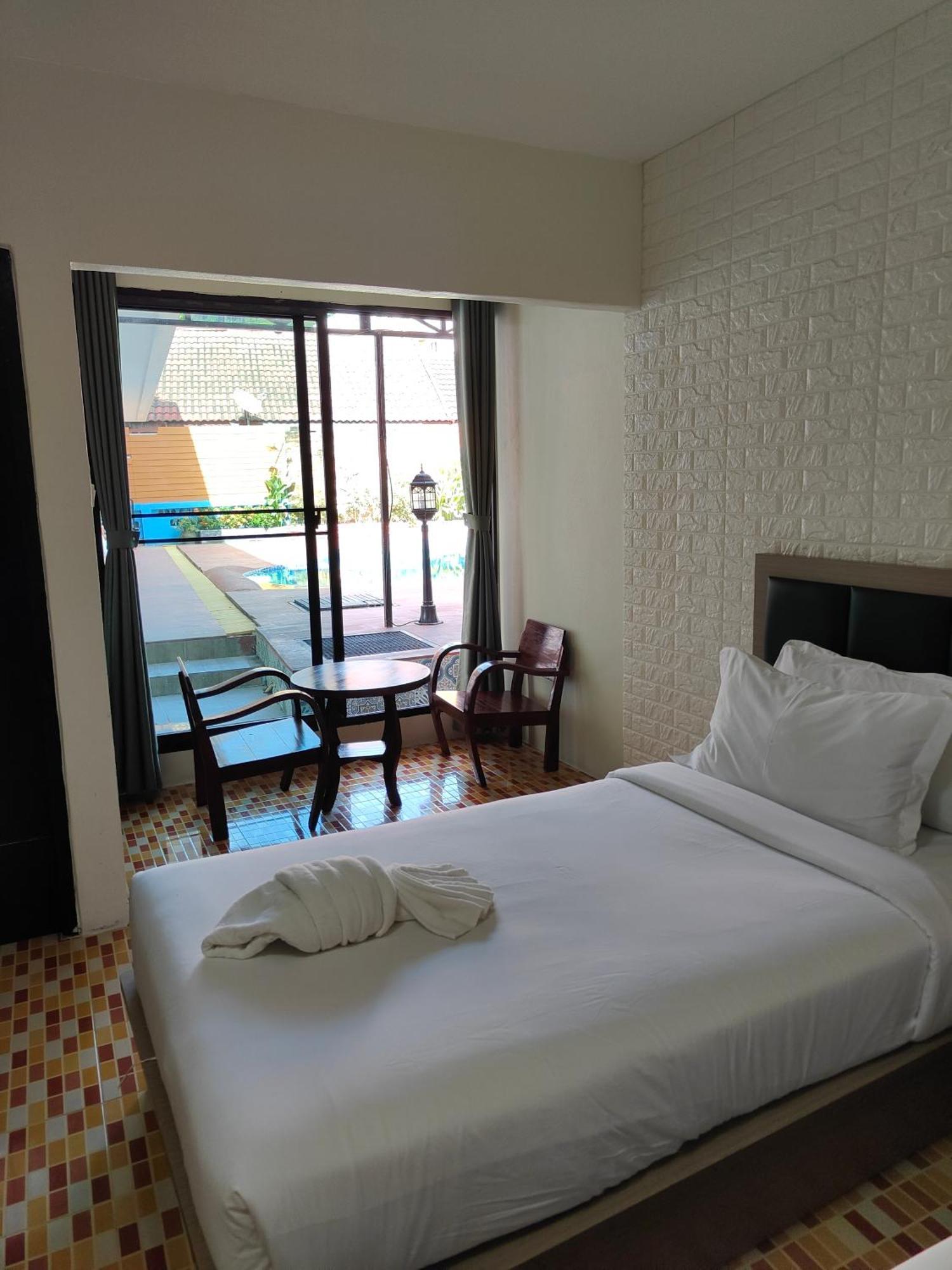Baankasemsuk Resort 般咔 深宿 Patong Dış mekan fotoğraf