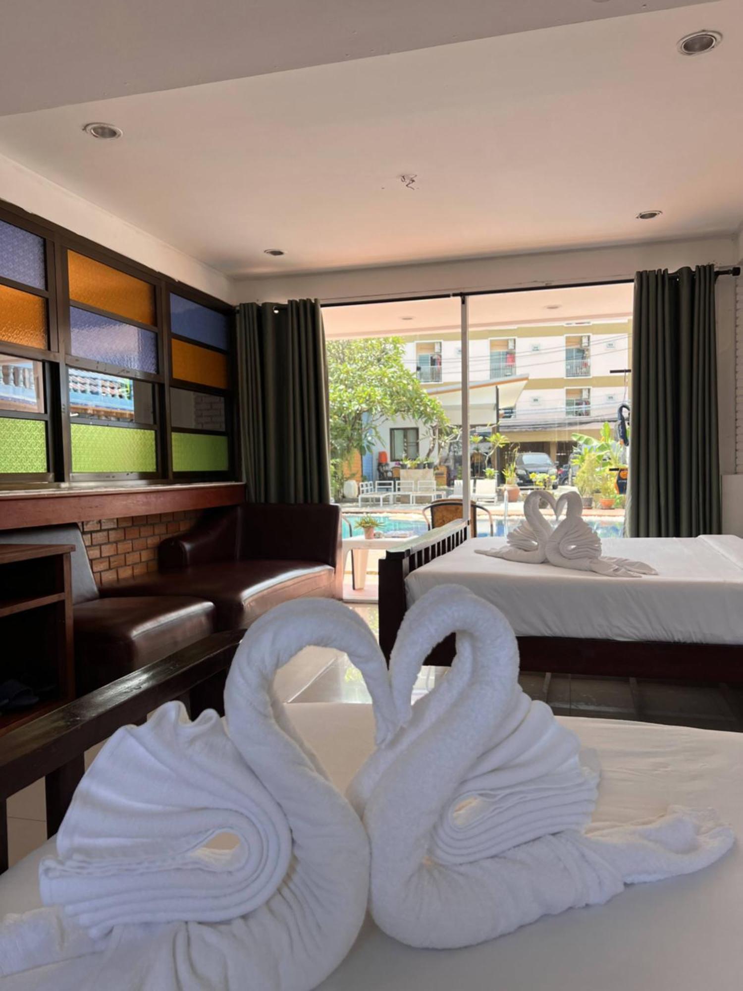 Baankasemsuk Resort 般咔 深宿 Patong Dış mekan fotoğraf