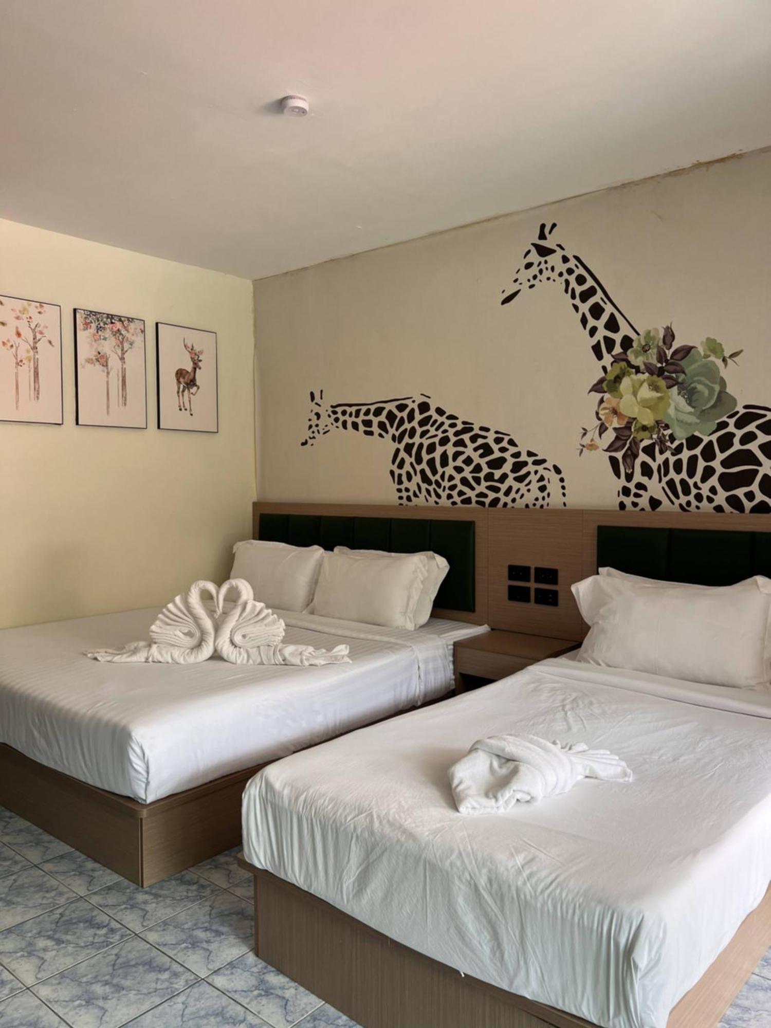 Baankasemsuk Resort 般咔 深宿 Patong Dış mekan fotoğraf